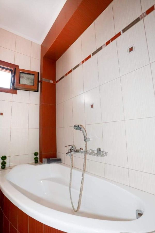 Nikiti View Apartment Kültér fotó