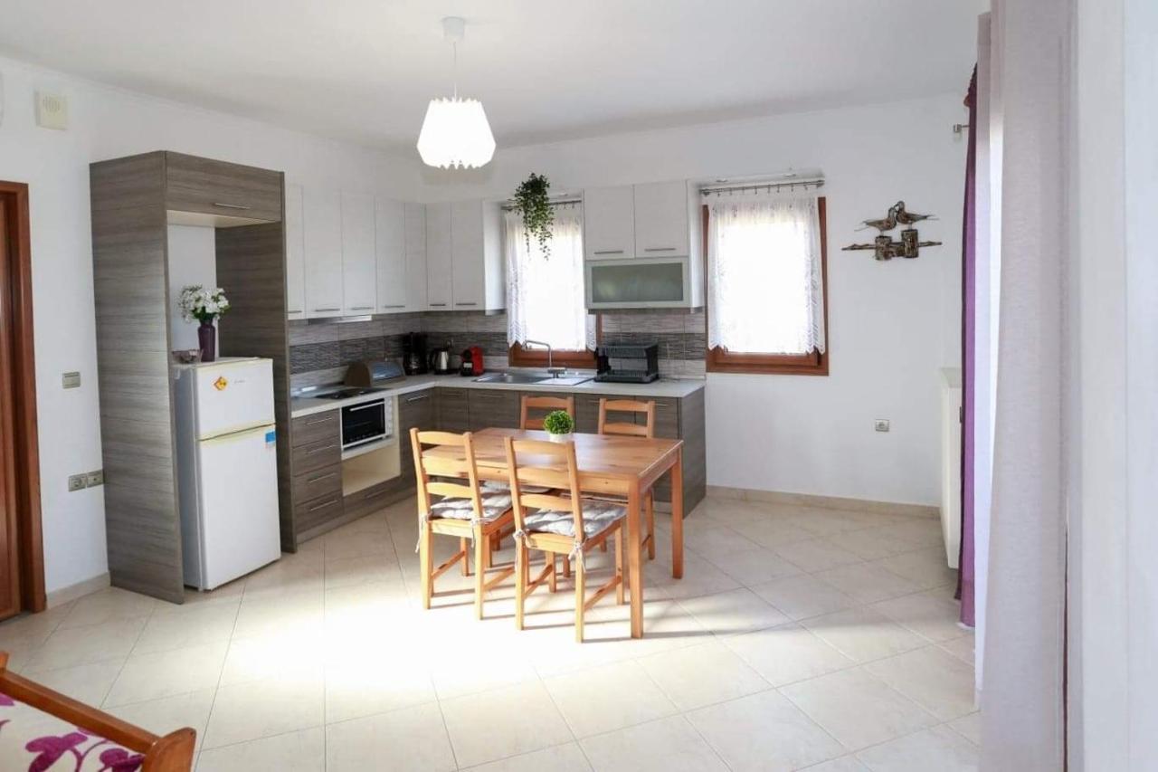 Nikiti View Apartment Kültér fotó